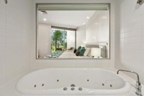 Bells Blvd Resort Apts - Park View 3BR Dual Key, 2 BR Rooms Avail - Hosted by Holiday Management